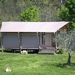 Tenuta San Lodovico Lüks kamp alanı 5*